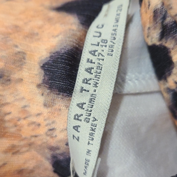 Zara leopard print top with puffy sleeves - Picture 4 of 6